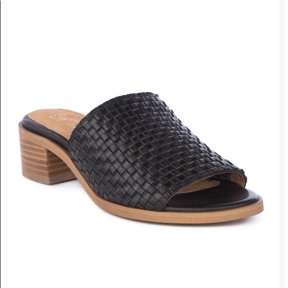 seychelles woven slide